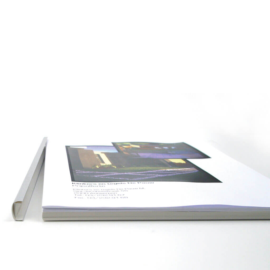SPINE COVER A5 PORTRAIT 60, für bis 60 Blätter, Farbe: Aluminium / Silber, Pack mit 100 Stück SPINE COVER A5 PORTRAIT 60, für bis 60 Blätter, Farbe: Aluminium / Silber, Pack mit 100 Stück