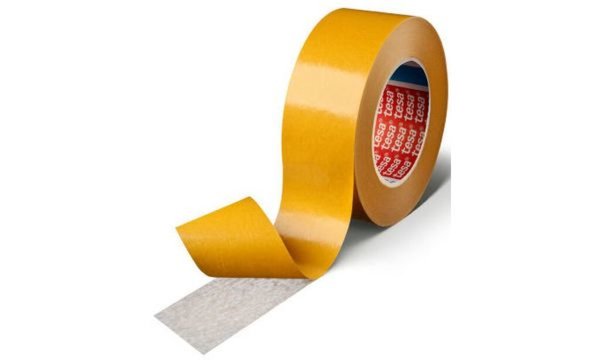 TESA fix doppelseitiges Klebeband 4960, 12 mm x 100 m doppelseitig klebendes Vl