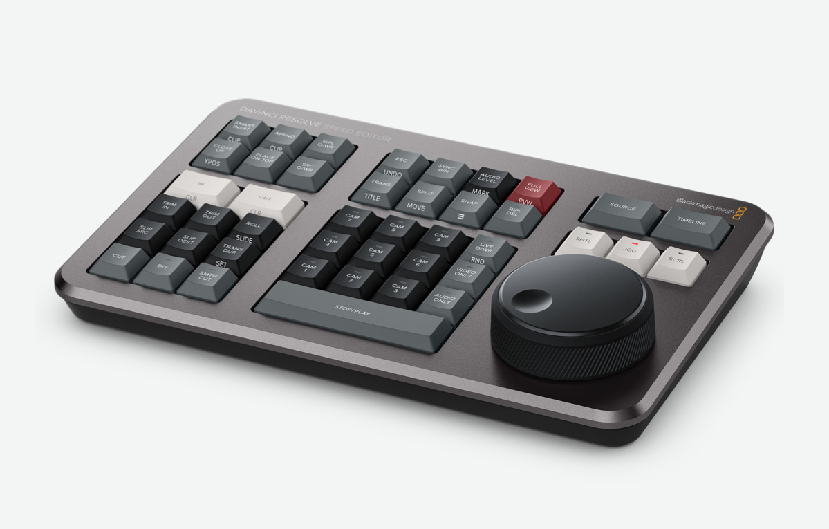 BLACKMAGIC DESIGN DaVinci Resolve 15 Studio (BM-DV/RESSTUD/DONGLE)