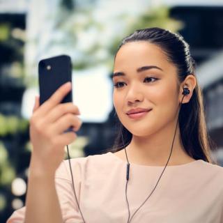 Image 6772e4e7260b52222f32c9de2a2795e9bfa4b2c7.jpg Image