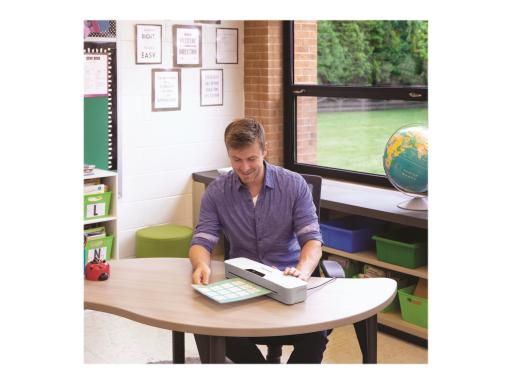 Image 78b7b2c7-16fa-4ec9-b675-cd07ab0c08fb.jpg Image