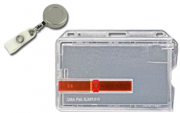 Kartenhalter / Cardholder / Namensschild, passend für 1 Karte, mit rotem Ausschieber, mit Rundlöchern und Langloch, aus Polykarbonat, inkl. Jojo Ausweishalter mit Runder Form, Gürtelclip und Druckknopfschlaufe, aus Metall, Farbe: transparent matt/silber -