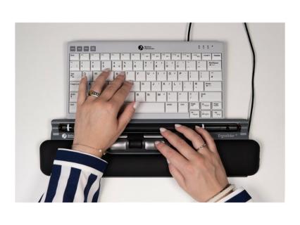 Image 964814cf-406e-4a3a-acc5-e24effde7a32.jpg Image