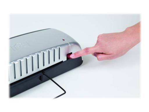 Image 9e1a825f-6ce6-4dfb-be54-46b02294fedc.jpg Image