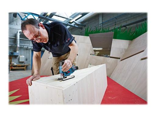 Image BOSCH_GST_12V-70_Akku-Stichsge_2x30_Ah__img2_3695862.jpg Image