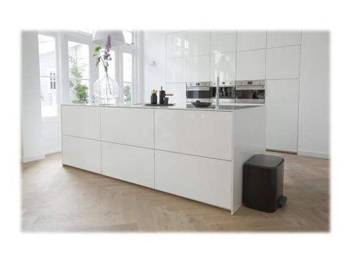 Image BRABANTIA_Bo_Treteimer_36_L_schwarz_img2_4435936.jpg Image
