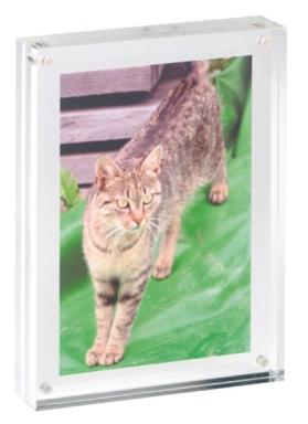 Image Bilderrahmen_178x127x3cm_Acryl_gk_mit_Magnetverschluss_img3_4372235.jpg Image