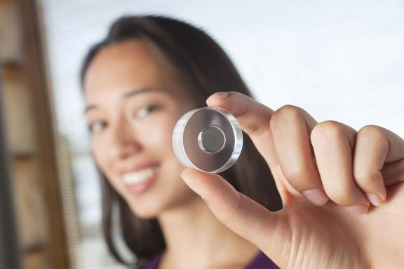 Image Design-Magnete_Acryl_20mm_Haftkraft_1600g_img6_4383088.jpg Image