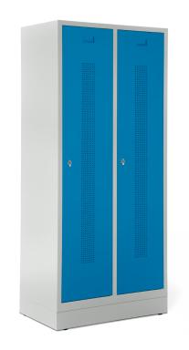 Garderobenspinde SYSTEM SP1 mit Sockel, Lichtblau RAL 5012