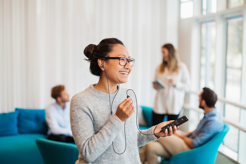 Image LOGITECH_LOGI_ZONE_WIRED_EARBUDS_TEAMS_-_img6_4507264.jpg Image