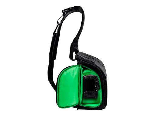 Image RIVACASE_7470_PS_Sling_Case_Schwarz_Elegant_img4_3698266.jpg Image