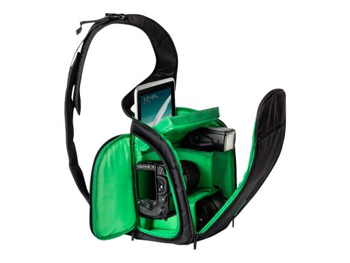 Image RIVACASE_7470_PS_Sling_Case_Schwarz_Elegant_img8_3698266.jpg Image