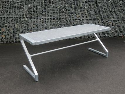 Tisch Gesamt-L.2000mm Gestell STA verz.3mm z.Schr.Tischoberfläche Lochblech