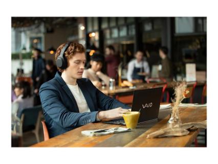 SONY WH-1000XM4 Kopfhörer schwarz