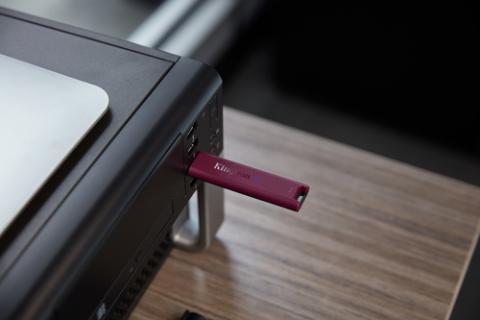 Image d9248171f38f13e9de5ffa08f1e18156.jpg Image